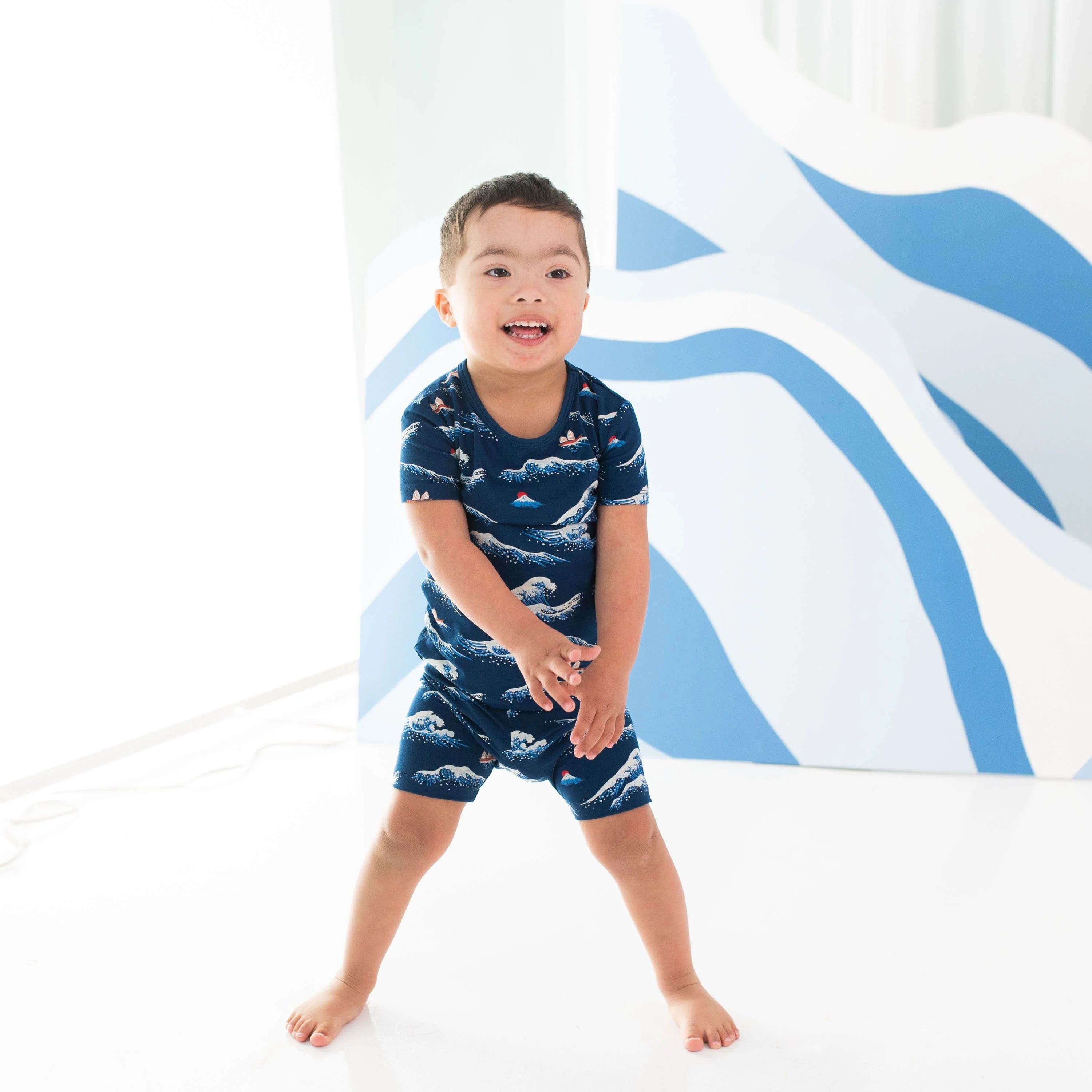 Short Sleeve Pajamas in Wave | Kyte BABY