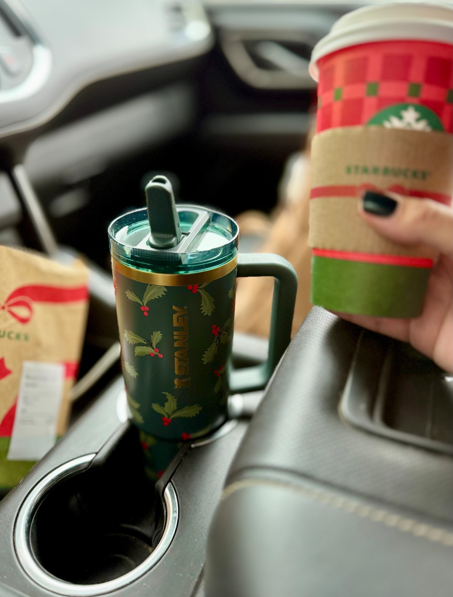 

I’m basic af and I don’t even care 🤣
First peppermint mocha of the season, 90s music on full blast, and my Holiday Botanical 30oz ProTour Flip Straw Tumbler by my side.

Keeps my water cold all day, fits perfectly in the car and the pocket of my diaper backpack 🙌 — plus that flip straw lid means no spills! 

#Stanley1913partner #ad @stanley_brand

#LTKdayinmylife #LTKHoliday #LTKGiftGuide