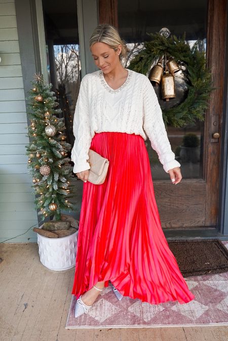 Christmas holiday party outfit
Silver bow heels are an amazon find!
I sized up to a large to fit my bump, pleated maxi skirt has no stretch


#LTKSeasonal #LTKHoliday #LTKbump