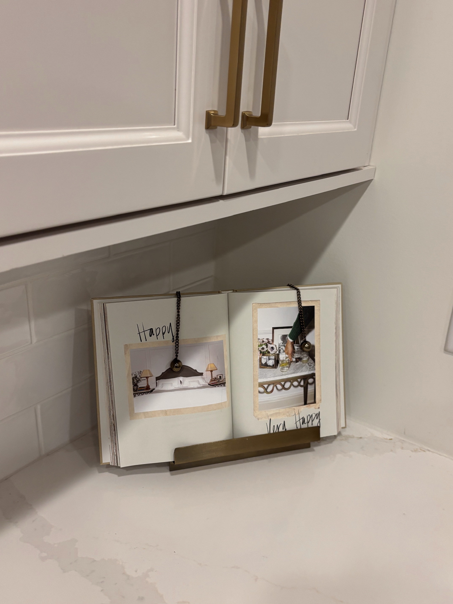 Elevate your kitchen with the cutest cookbook holder from Target🫶

The weighted chains are so convenient to keep the page from flipping🥰



home decor, kitchen, cookbooks, coffee table books, cooking, baking, foodie, host, sidneymarieduke 

 

#LTKfoodie #LTKHome