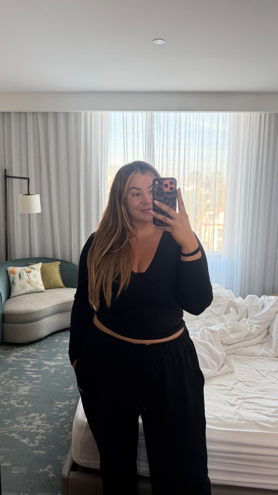 Alo set 🖤

#LTKActive #LTKMidsize