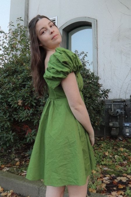 you need this dress! it’s on sale for less than $20 and is so cute and fun to wear, the puff sleeves with the fitted bodice are adorable 💚

#LTKsalealert #LTKfindsunder50 #LTKstyletip