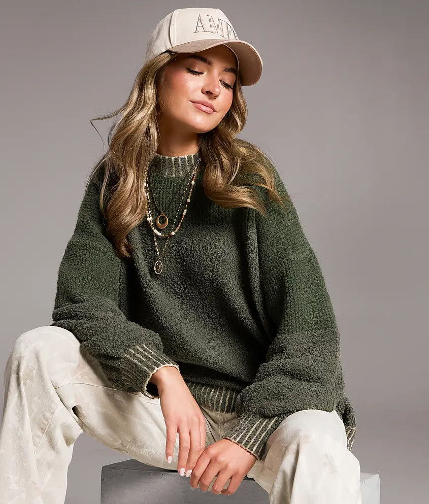 Plush Knit Oversized Sweater | Buckle