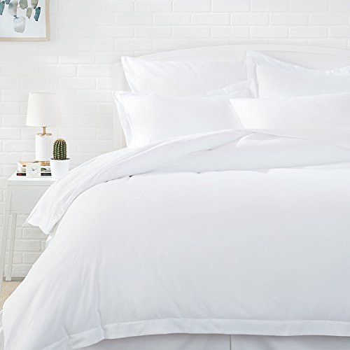 Amazon Basics Light-Weight Microfiber Duvet Cover Set with Snap Buttons - Full/Queen, Bright Whit... | Amazon (US)