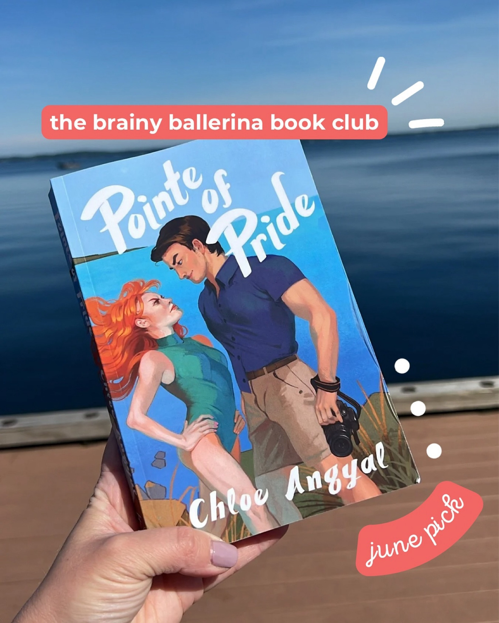 Your summer beach read is here! 🏖️🍹