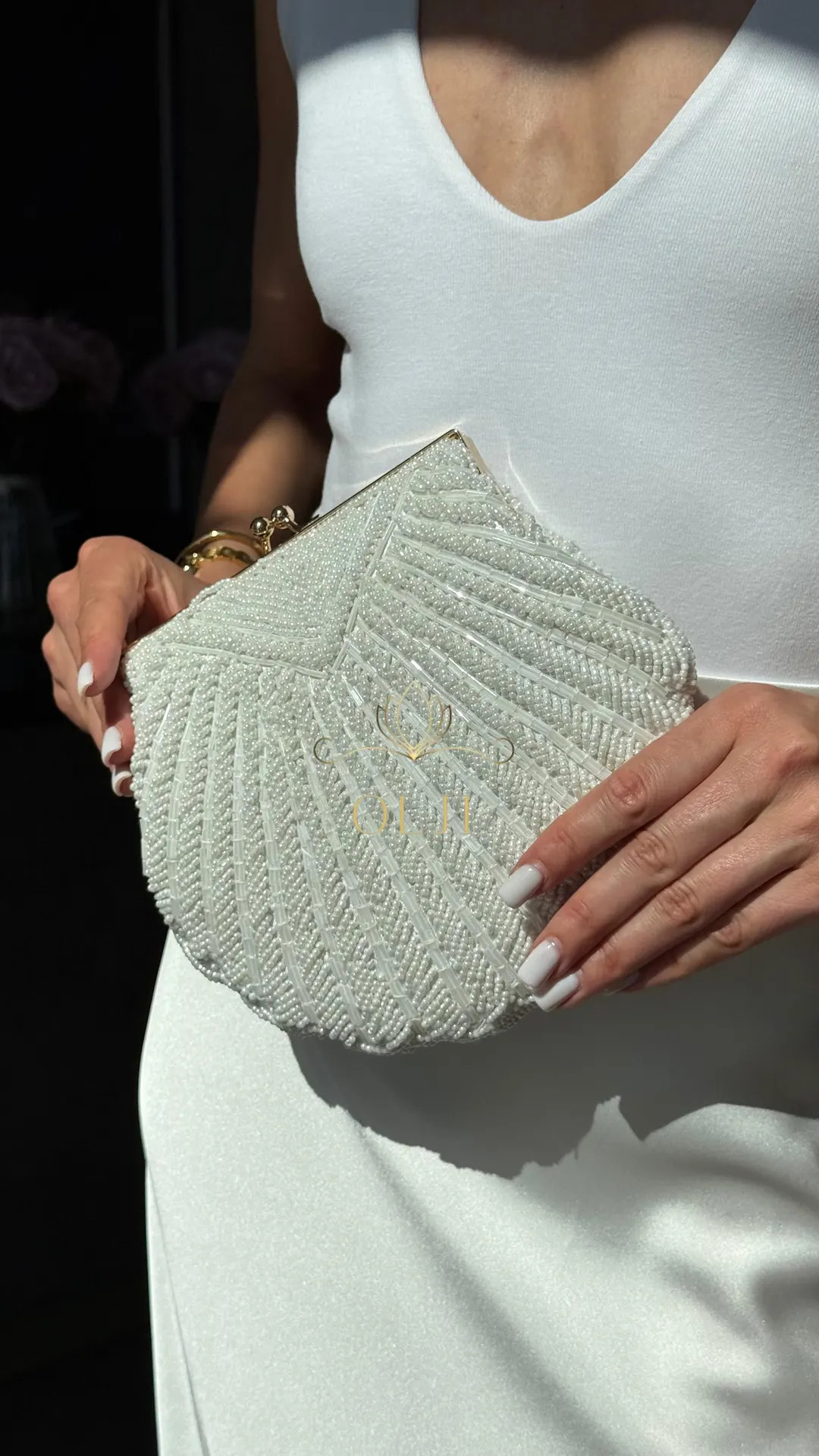 Beaded Shell Clutch Bag for Bride Vintage Inspired Pearl Purse White Bridal Handbag with Chain We... | Etsy (US)