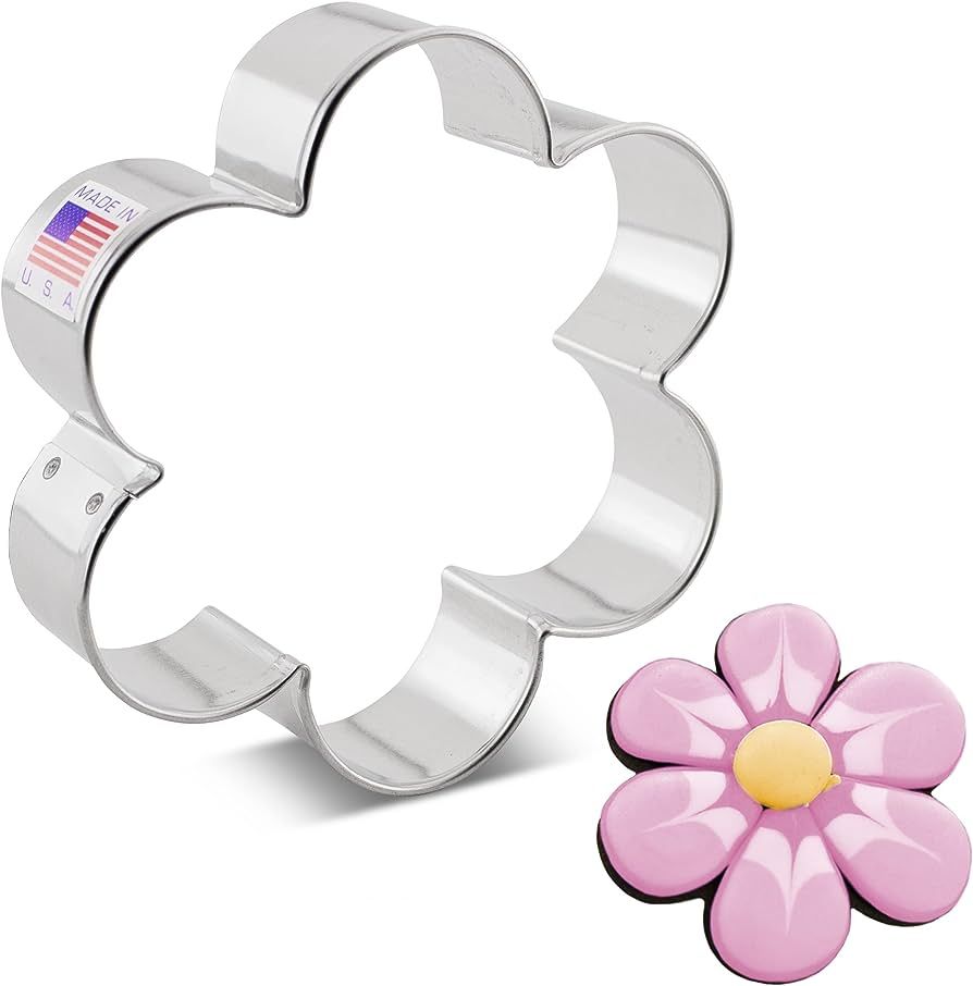 Scalloped Edge Flower Cookie Cutter 3.75" Made in USA by Ann Clark | Amazon (US)