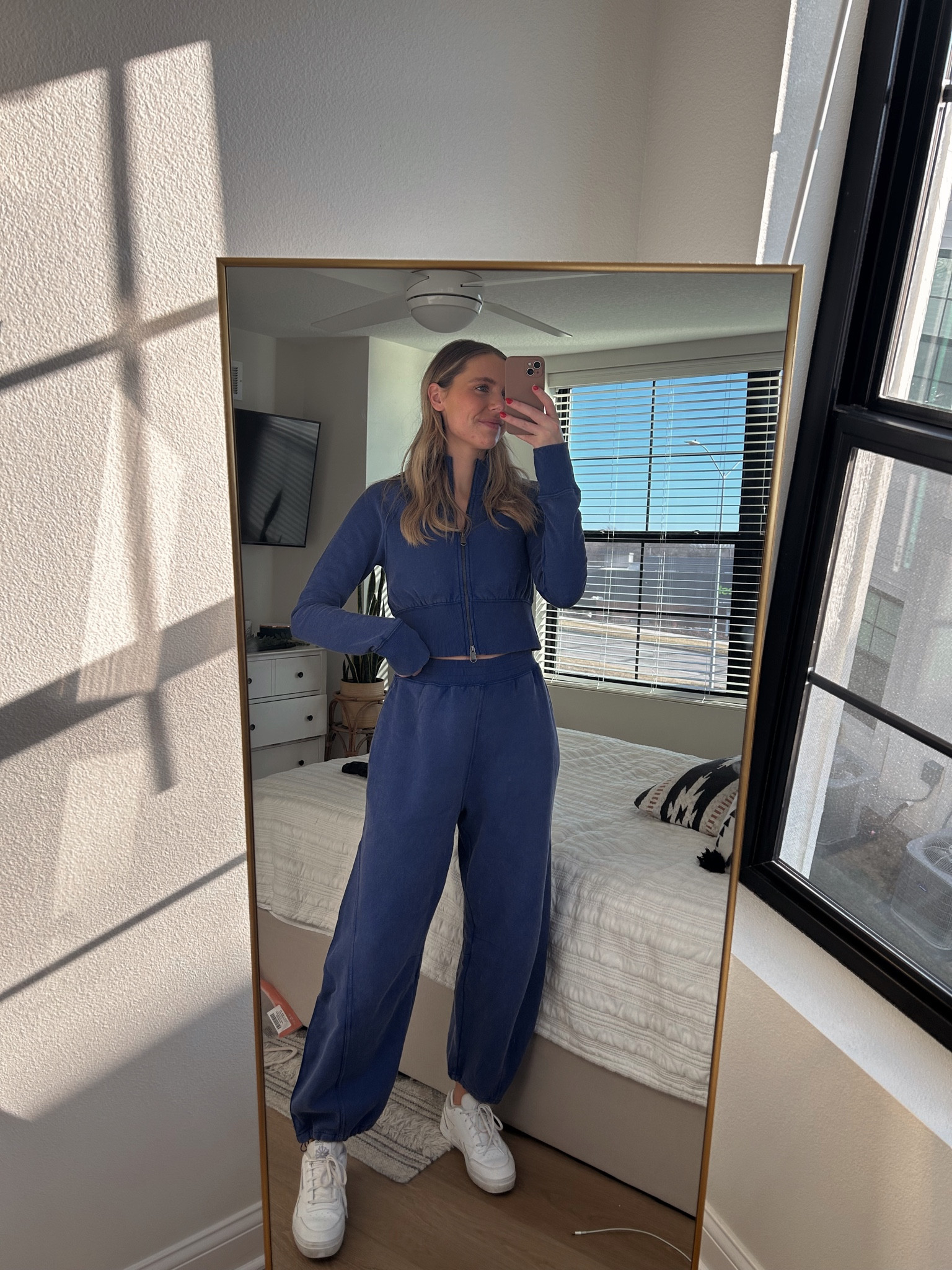 Wearing a medium! The coziest set out there 🫶🏻 

#LTKfindsunder100 #LTKstyletip