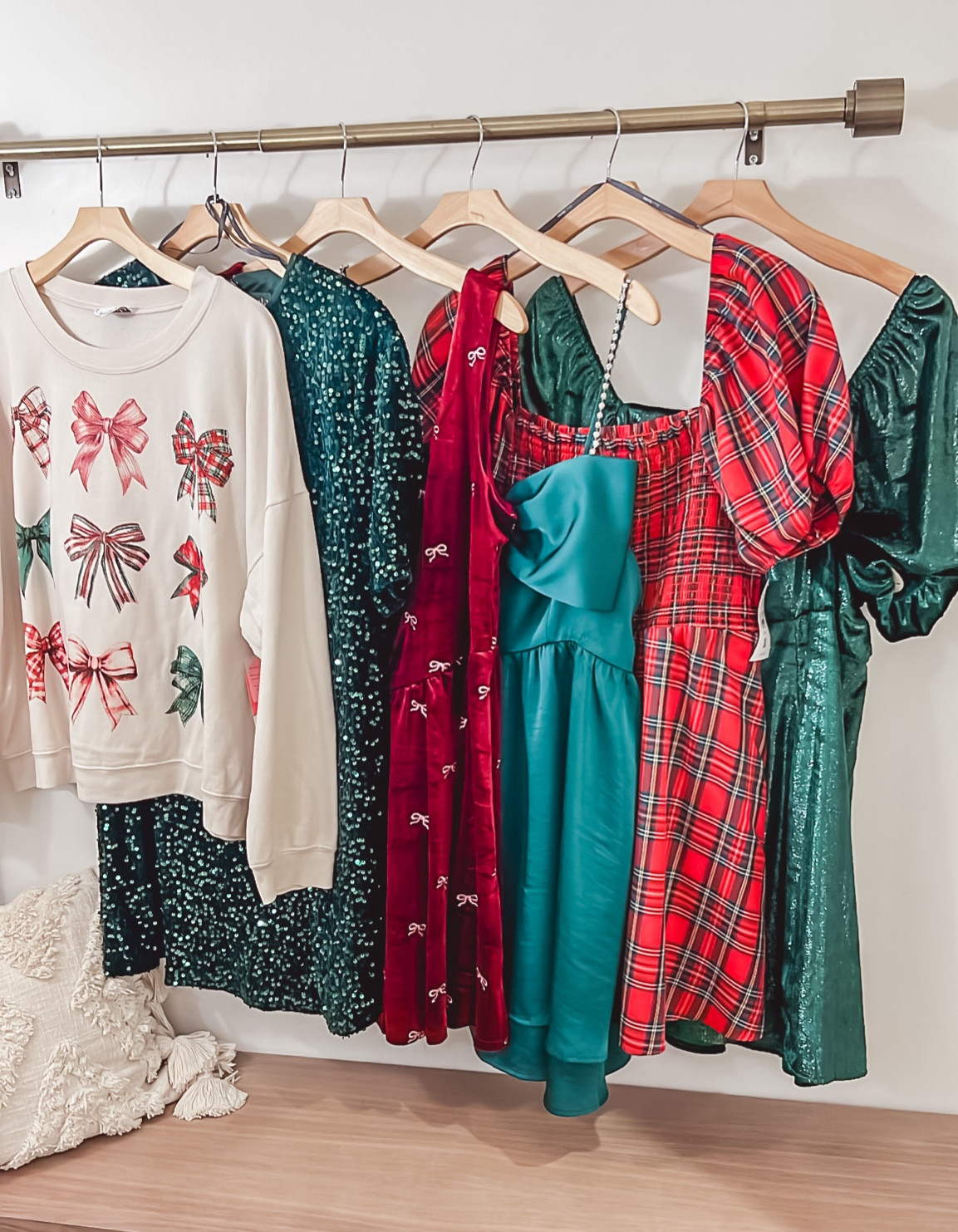 Christmas is out at arula

#LTKPlusSize #LTKHoliday