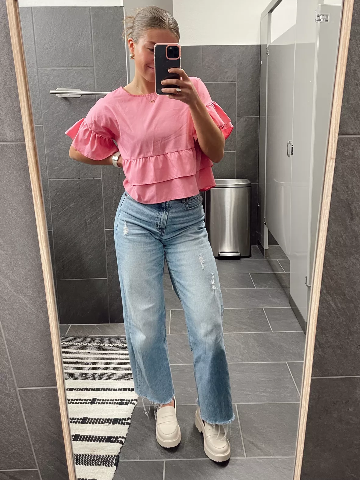 SHEIN Essnce wide leg jeans, Women's Fashion, Bottoms, Jeans