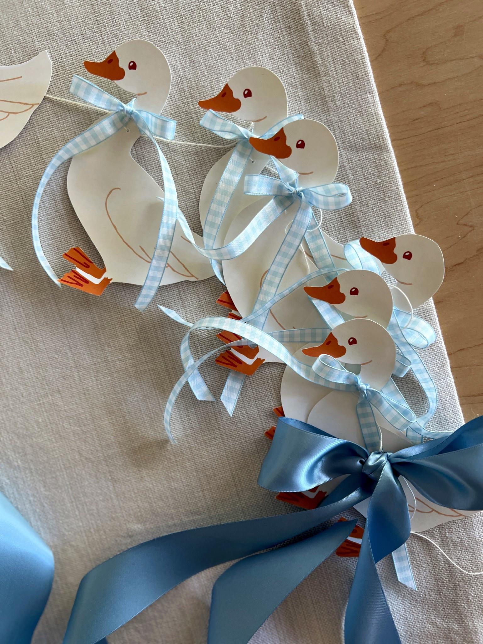 Hand-drawn printable ducks 🦆🤍

These can be purchased and downloaded on my shop threadmama.com 🤍

#LTKBaby #LTKSeasonal #LTKKids