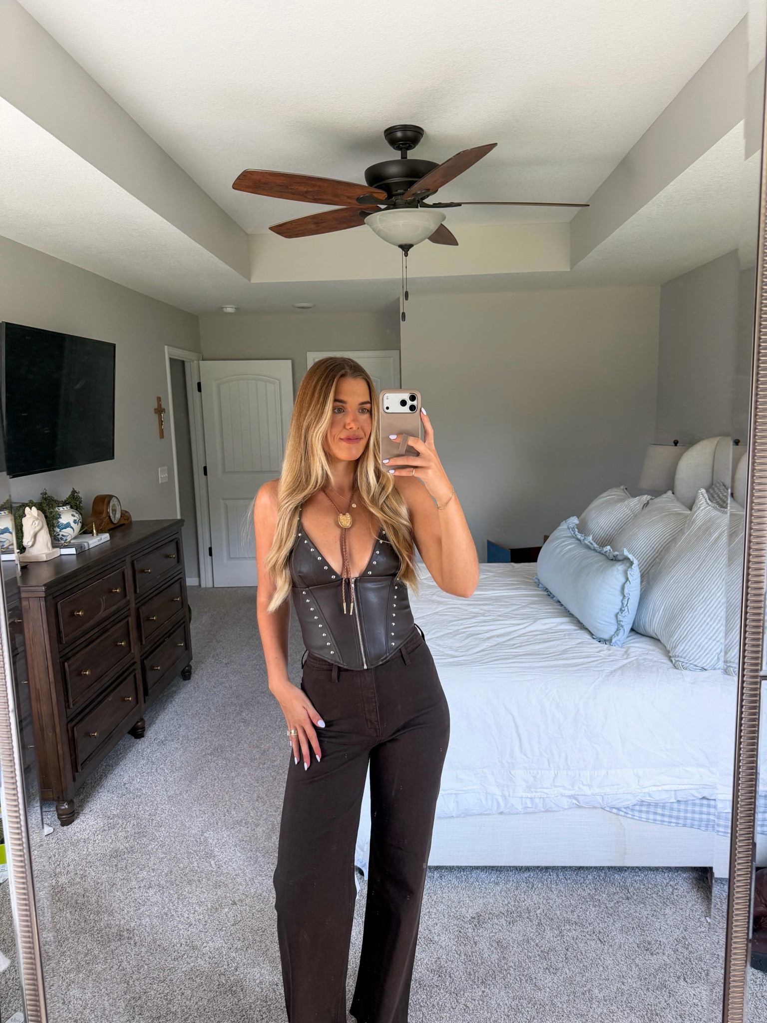 western chic outfit inspo for fall 🤎size small in top, 26 in jeans (true to size)

#LTKgrwm #LTKootd #LTKSeasonal