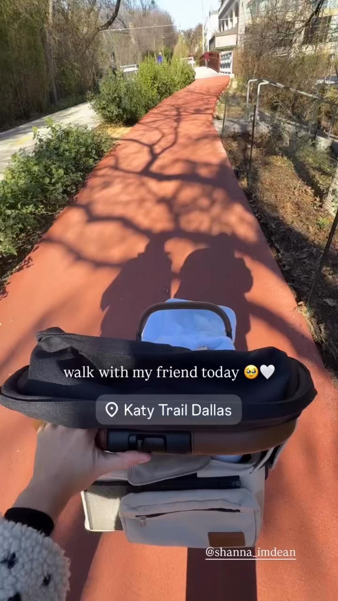 Walking with my friend in this cozy patterned zip up!

#LTKselfcare #LTKActive #LTKootd