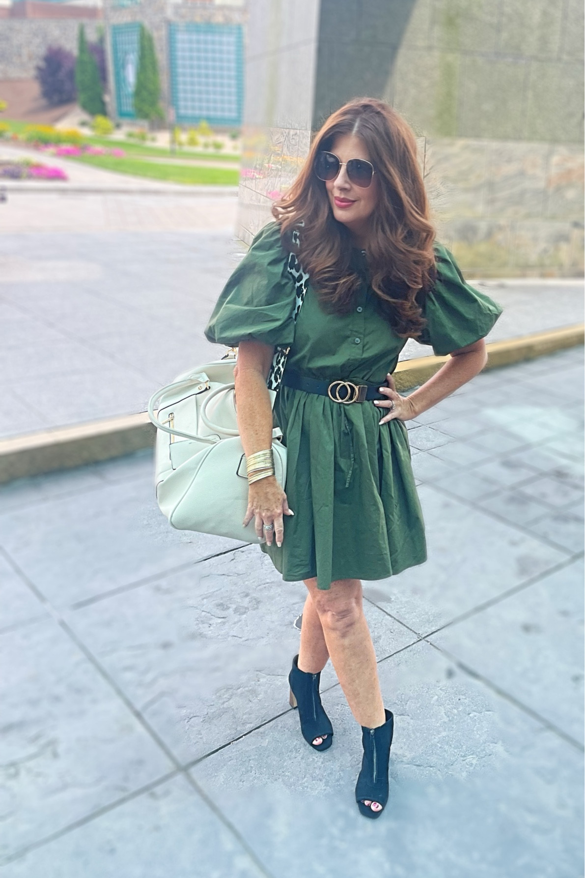 Arrived! OOTD. So excited to be here and I’m absolutely loving this mini bubble dress in army green paired with the BEST open toed zip front booties from the NSALE and the duffle bag I’m obsessed with also from the NSALE 🤩👏

#LTKtravel #LTKshoecrush #LTKxNSale