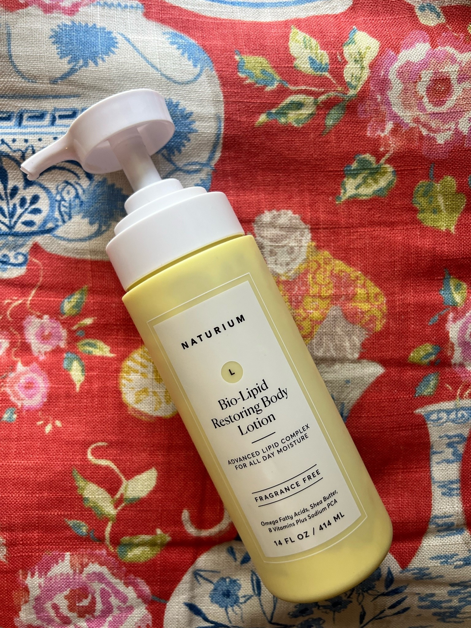 Absolutely love this lotion! Like scraping the inside of the bottle to get the last drop! It’s so moisturizing for my over 40 skin!

The backdrop is one of my favorite chinoiserie pillows! I’ve linked a similar pillow from Amazon.


#chinoiserie

#LTKOver40 #LTKHome #LTKselfcare
