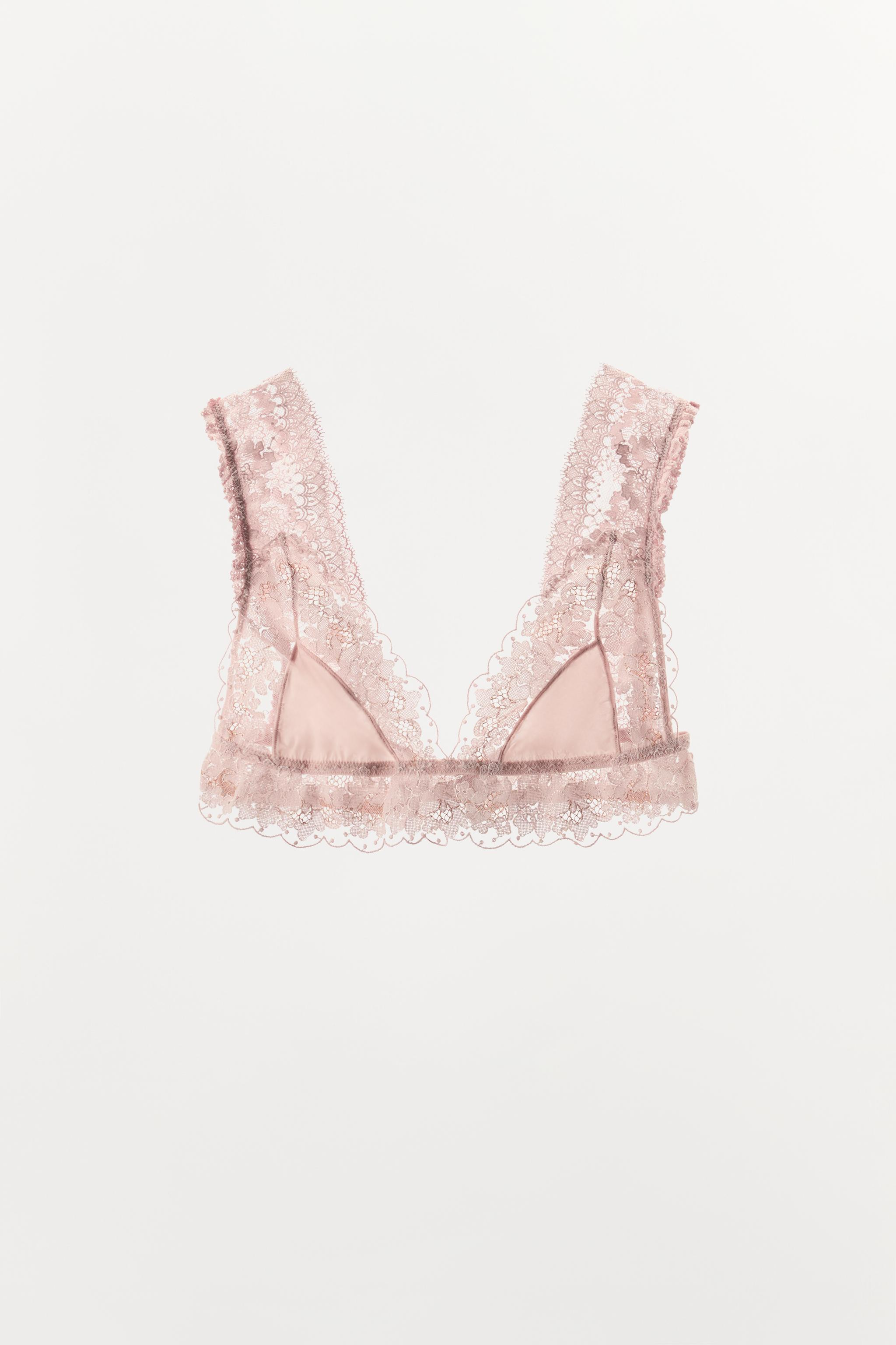 TRIANGLE BRA WITH CONTRASTING LACE | Zara US