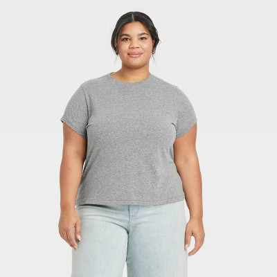 Women's Short Sleeve Pullover T-Shirt - Universal Thread™ | Target