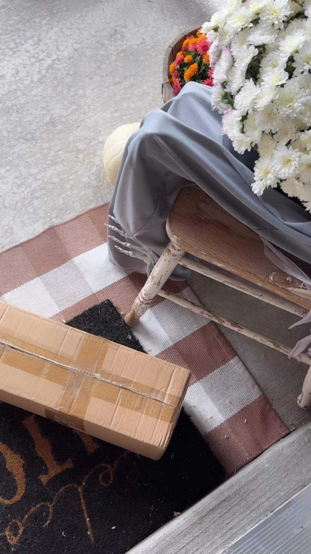 Holiday manifesting before things are sold out! This garland looks so real and on SALE 

#LTKHome #LTKSeasonal #LTKSaleAlert