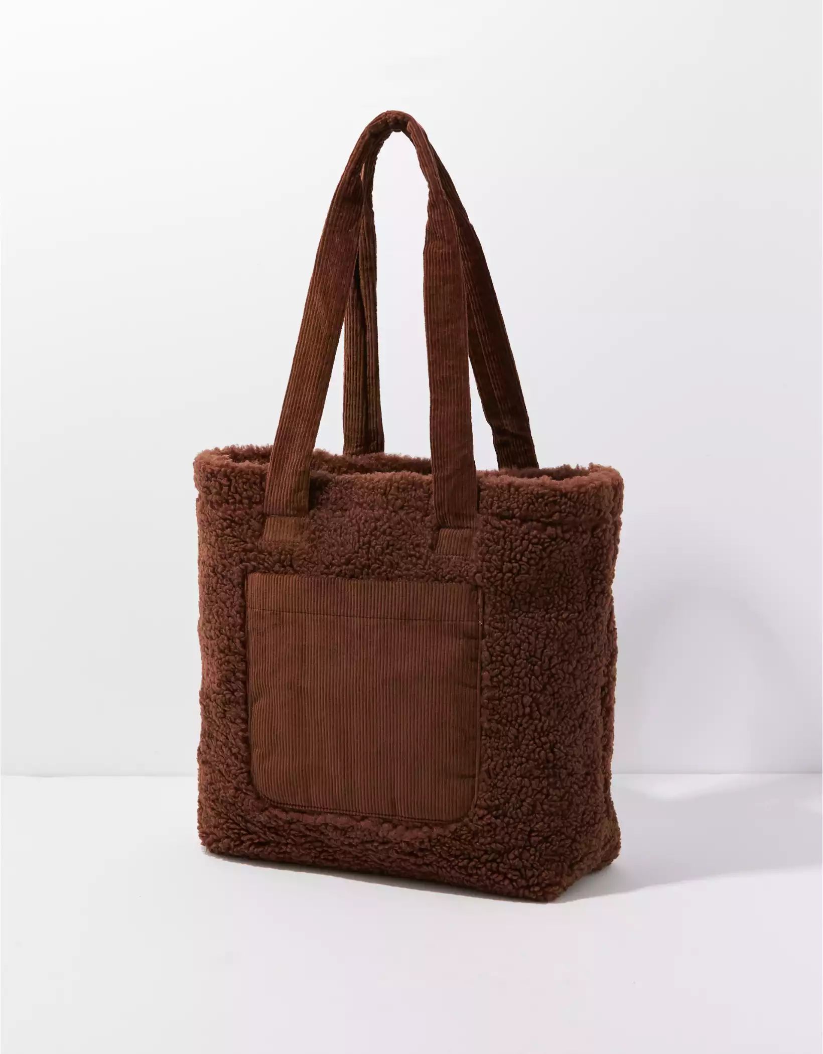 AEO Cozy Corduroy Sherpa Tote Bag | American Eagle Outfitters (US & CA)