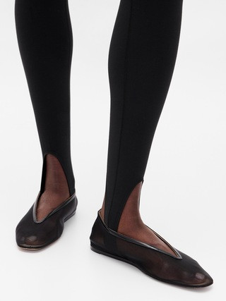 GapFit Smooth High Rise Stirrup Leggings | Gap (US)