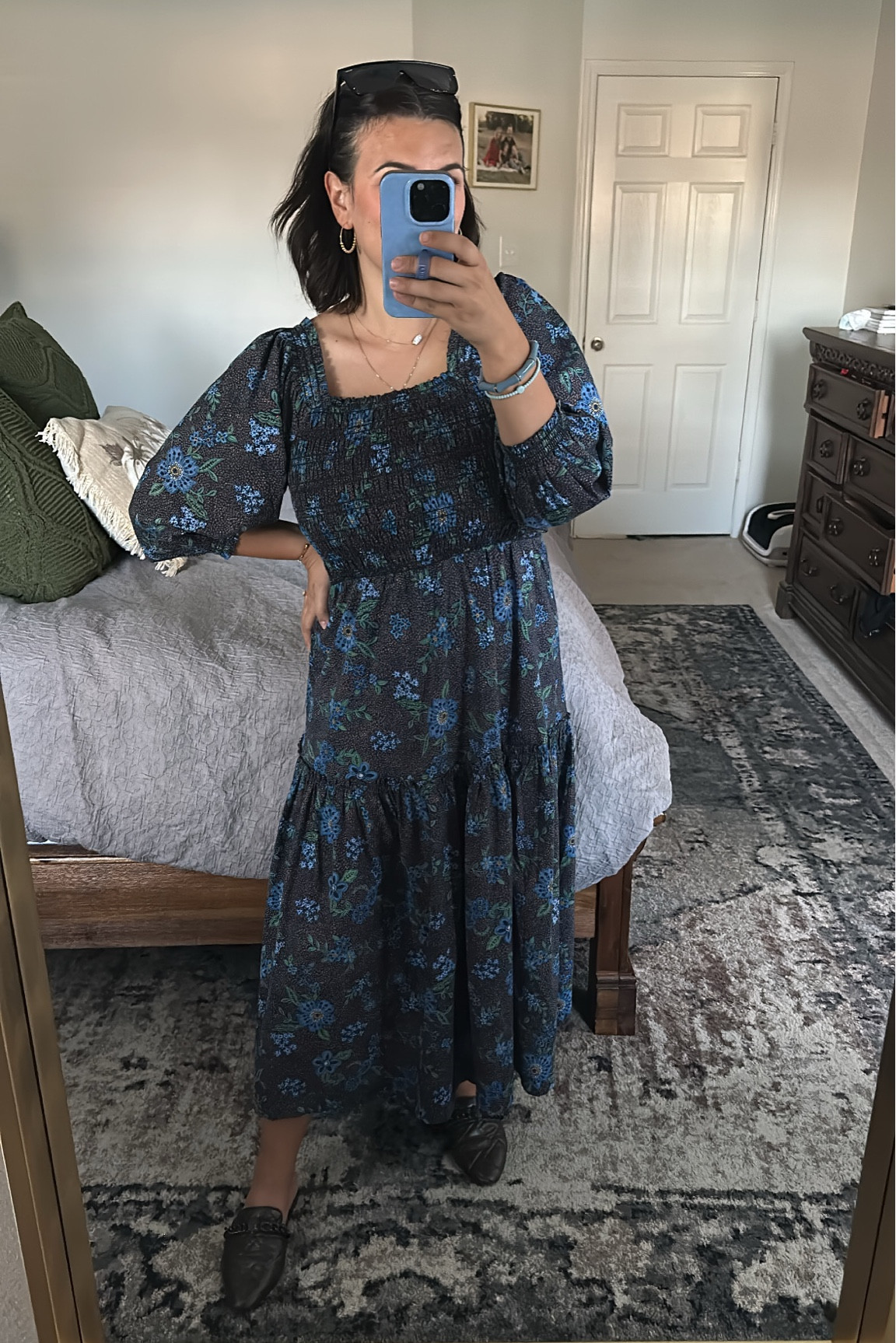 Work outfit 👇🏼
Summersalt Midi dress: Medium
FALL30 gets 30% off as of 10/24
Sunglasses: quay
Mules: sharing similar 

#LTKsalealert #LTKworkwear #LTKshoecrush