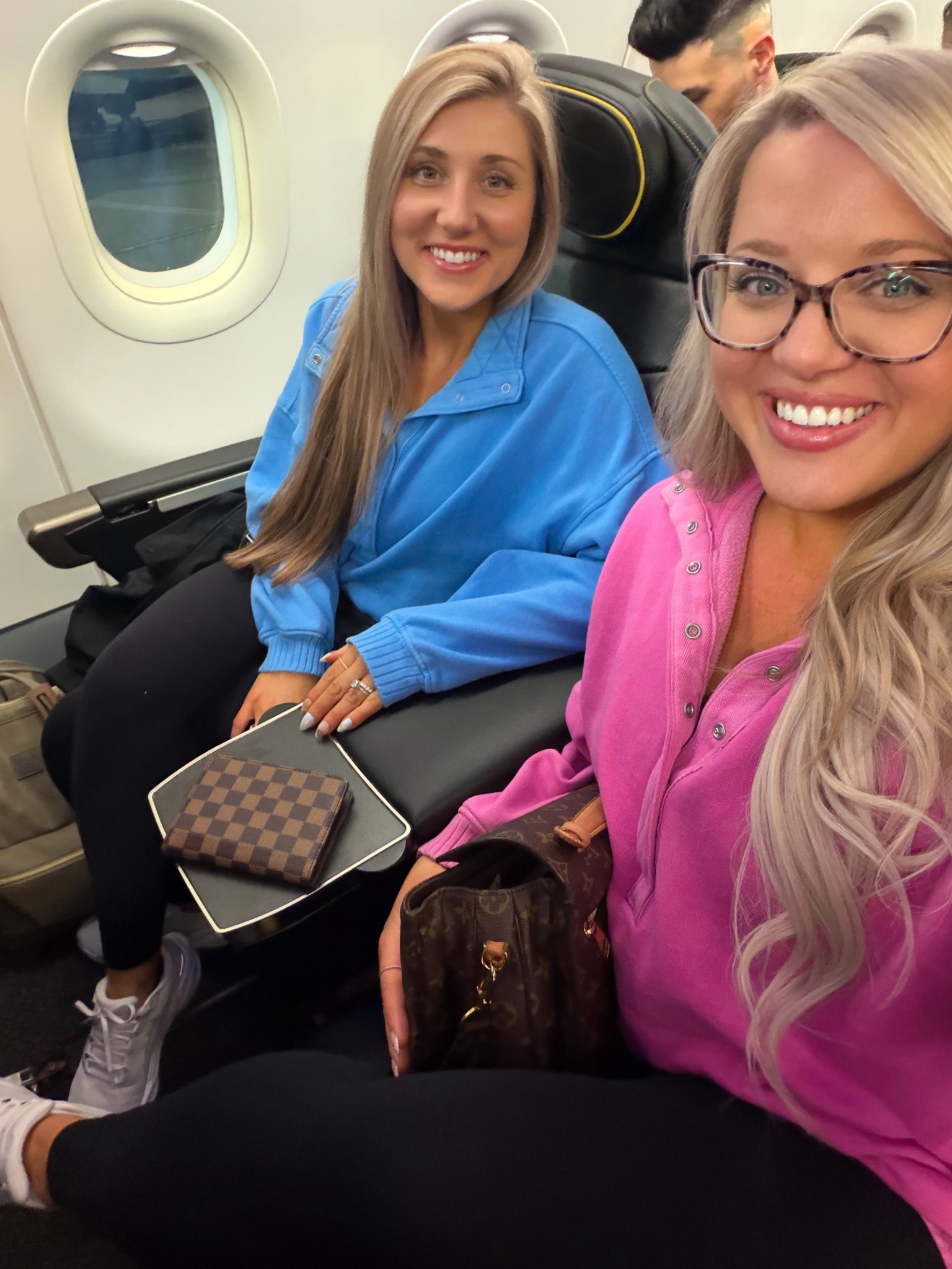 This is great for when you want to be cozy, but still bright and vibrant! Headed to Orlando in one of our fav brands!

#LTKSeasonal #LTKTravel #LTKSpringSale