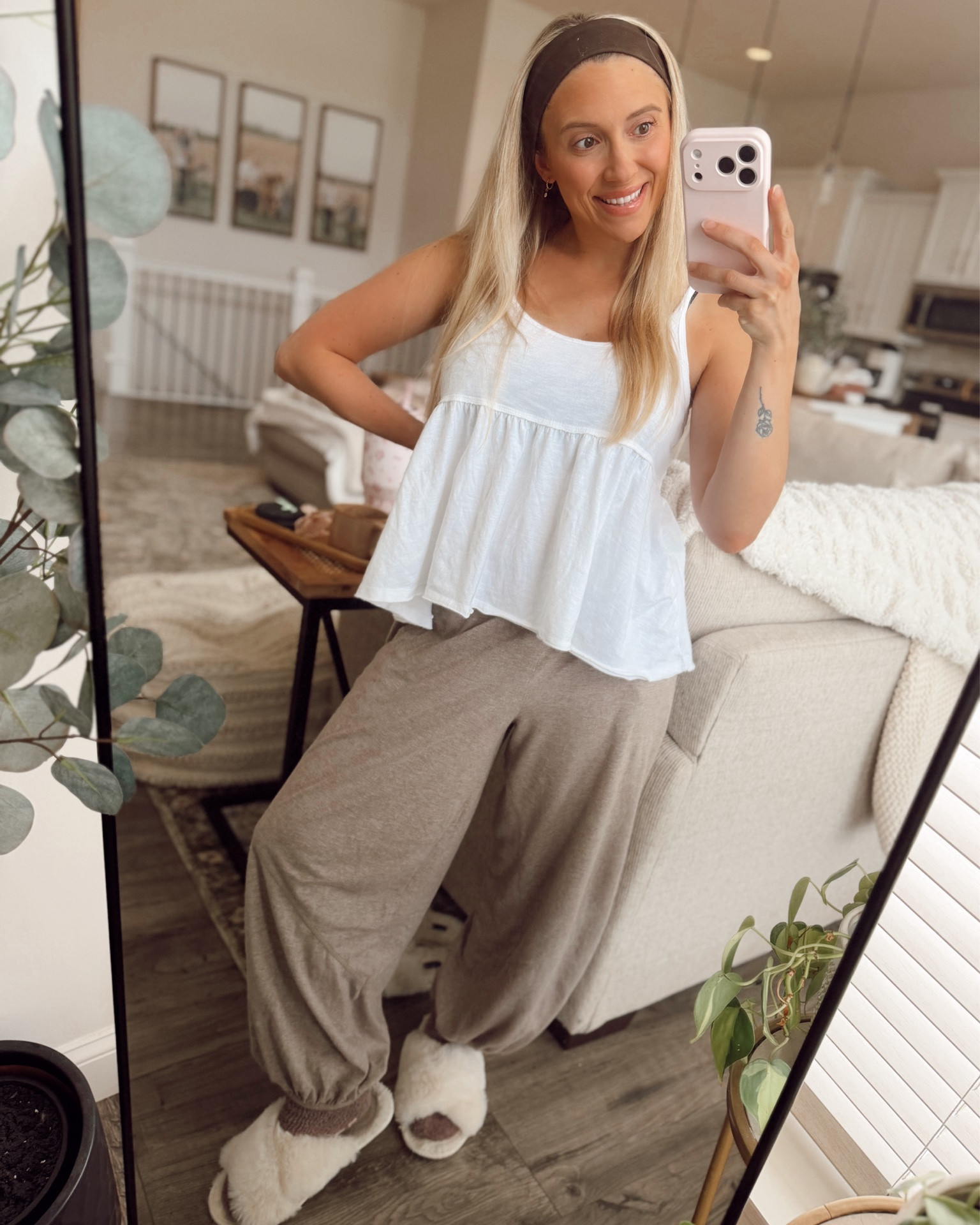 @Aerie comfies for postpartum 
XXS top
XS bottoms ✨🤍🫧🍼

#LTKmomlife #LTKgrwm #LTKdayinmylife