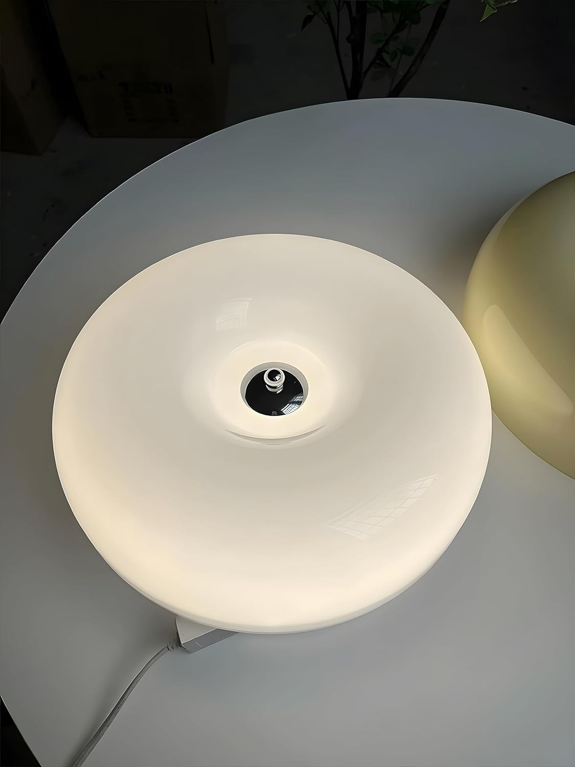 MIXL- Creative Design White Donut Lamp, Plug-in Wall Sconse Or Table Lamp Dual Use Atmosphere Lam... | Amazon (CA)