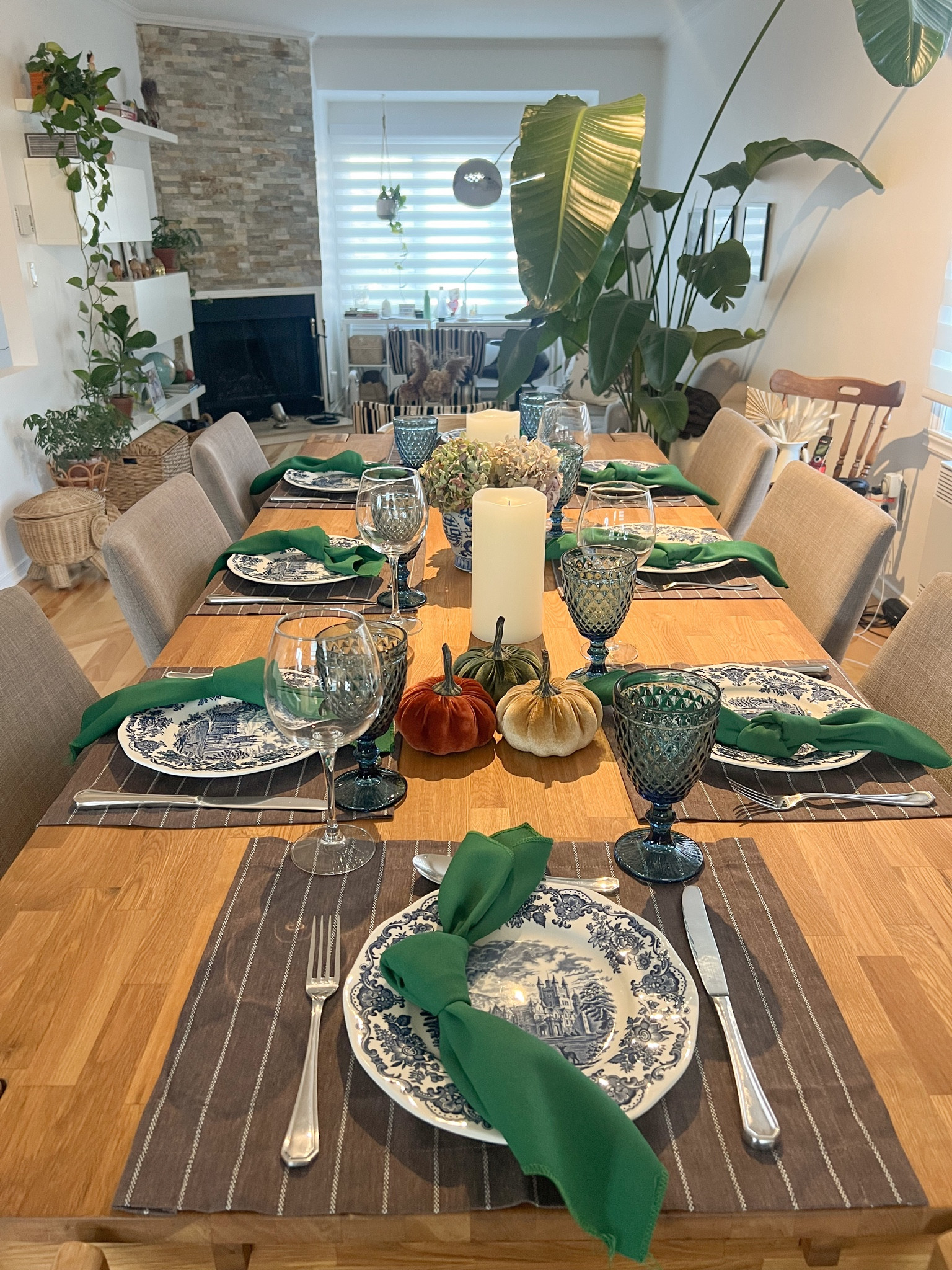 Playing with colours gives you a new opportunity to celebrate Thanksgiving in different ways. In here I blend minimalist placemats with vintage blue china and velvet pumpkins 


#LTKstyletip #LTKSeasonal #LTKhome