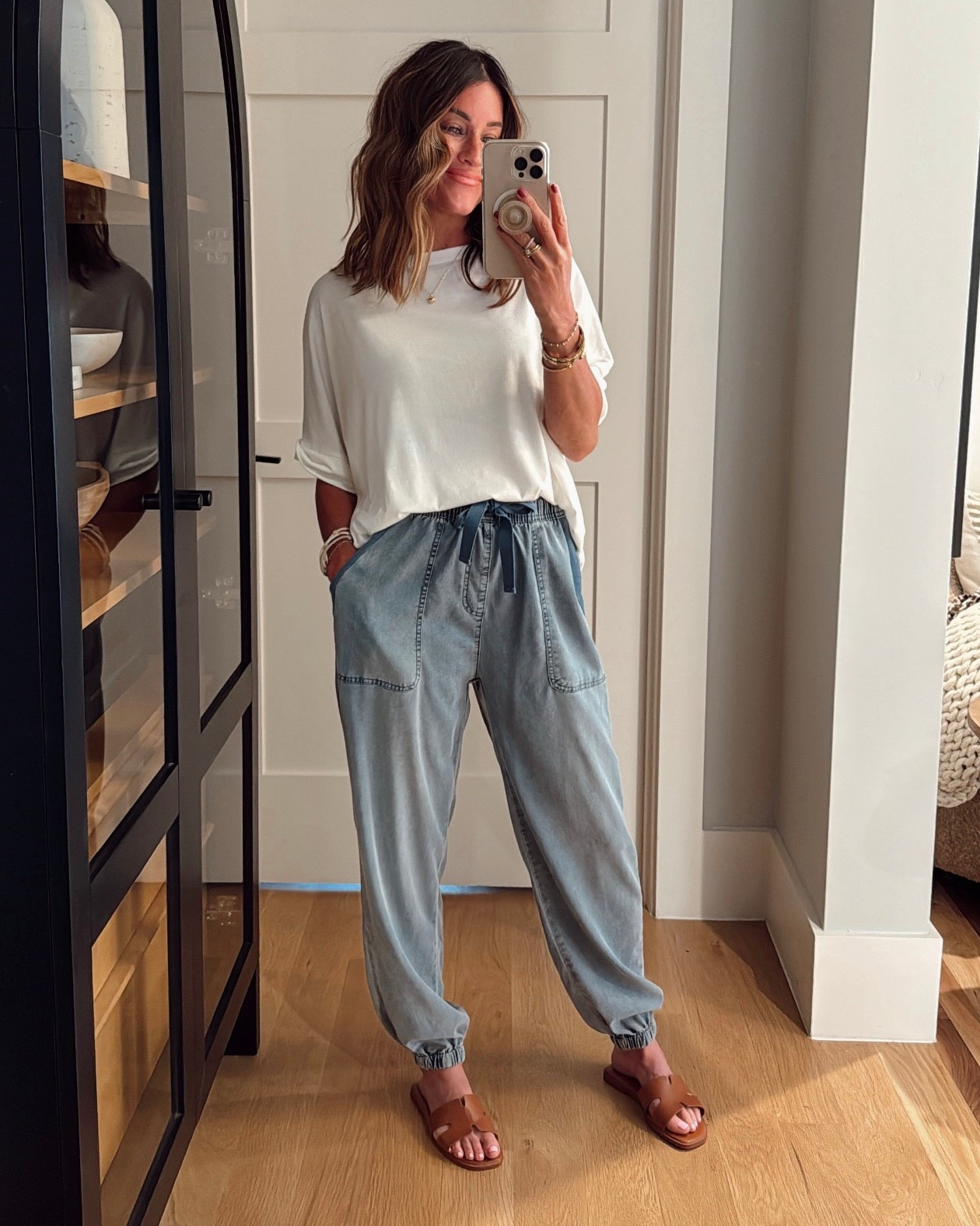 Easy, comfy, and CUTE summer outfit! 🙌🏼 wearing xs in these jeans— they are BEYOND comfortable and under $25!

#LTKStyleTip #LTKSeasonal #LTKFindsUnder50