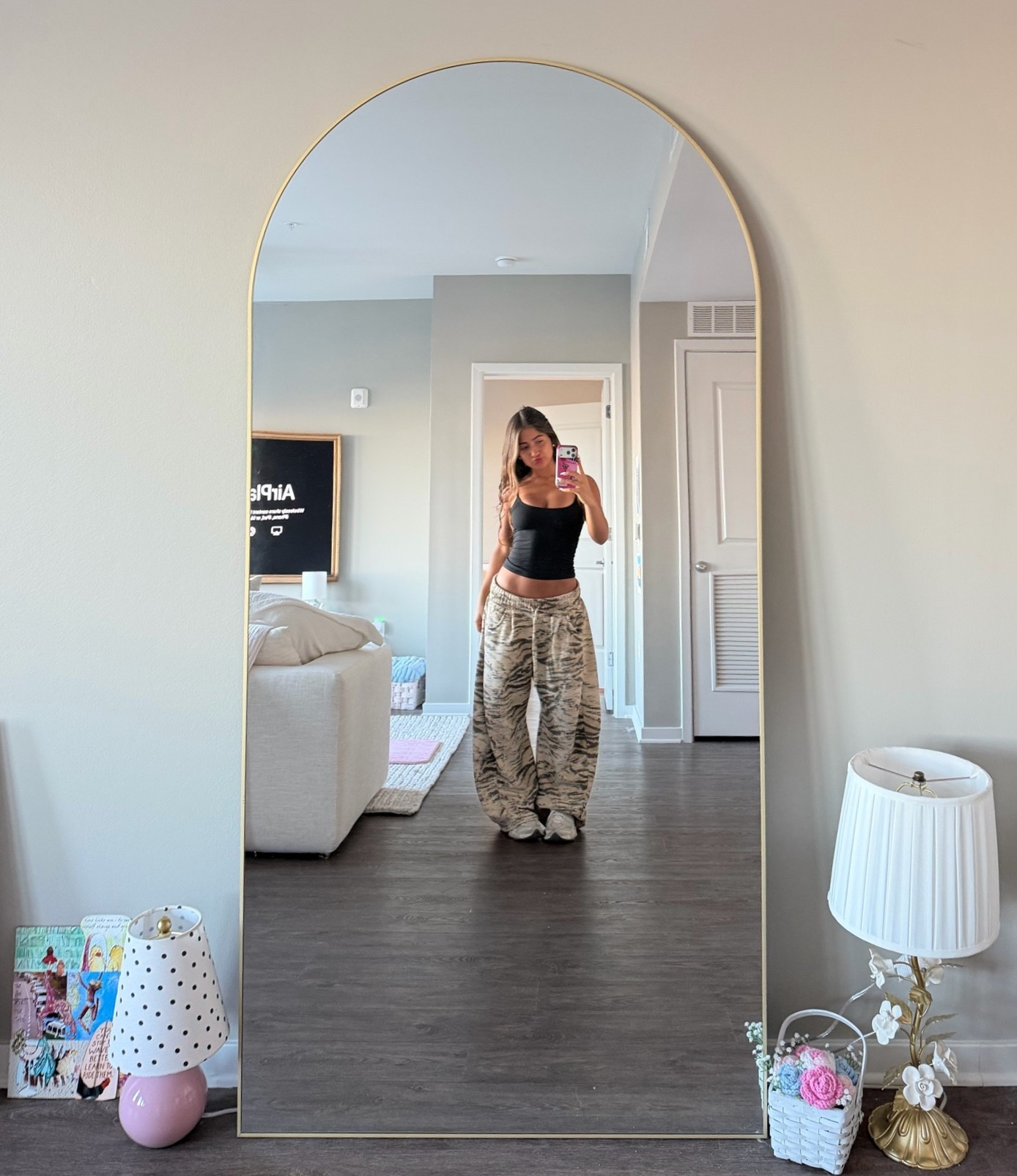 obsessed with these sweats. 
i got a size medium!
tank is from tank air but i will link similar :)

#LTKootd