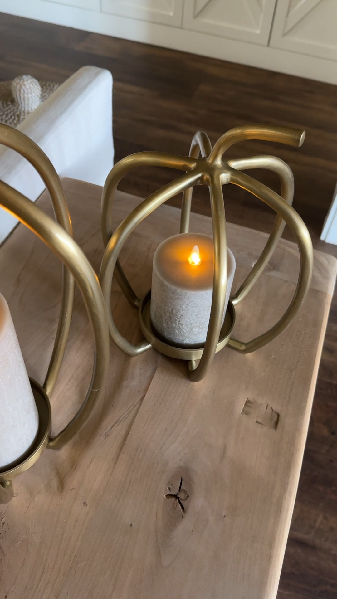Best selling brass pumpkin candle holders

Flickering Flame Flameless Candles
Cozy fall
Console table style
Living Room
Entrywayy

#LTKSeasonal #LTKHome #LTKVideo