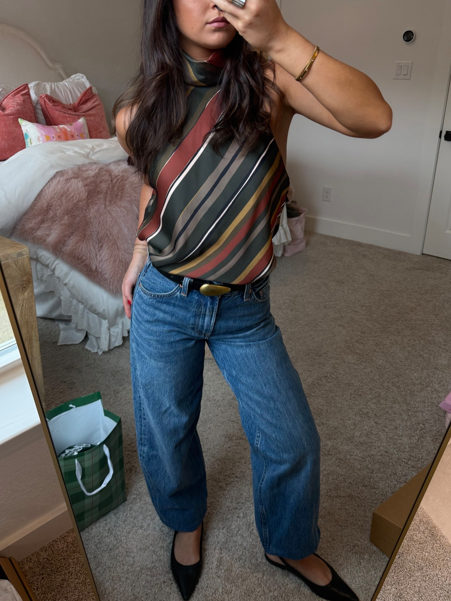 Obsessed with this belt!! Top is Zara and jeans are old aritzia!

#LTKHoliday #LTKootd #LTKSeasonal