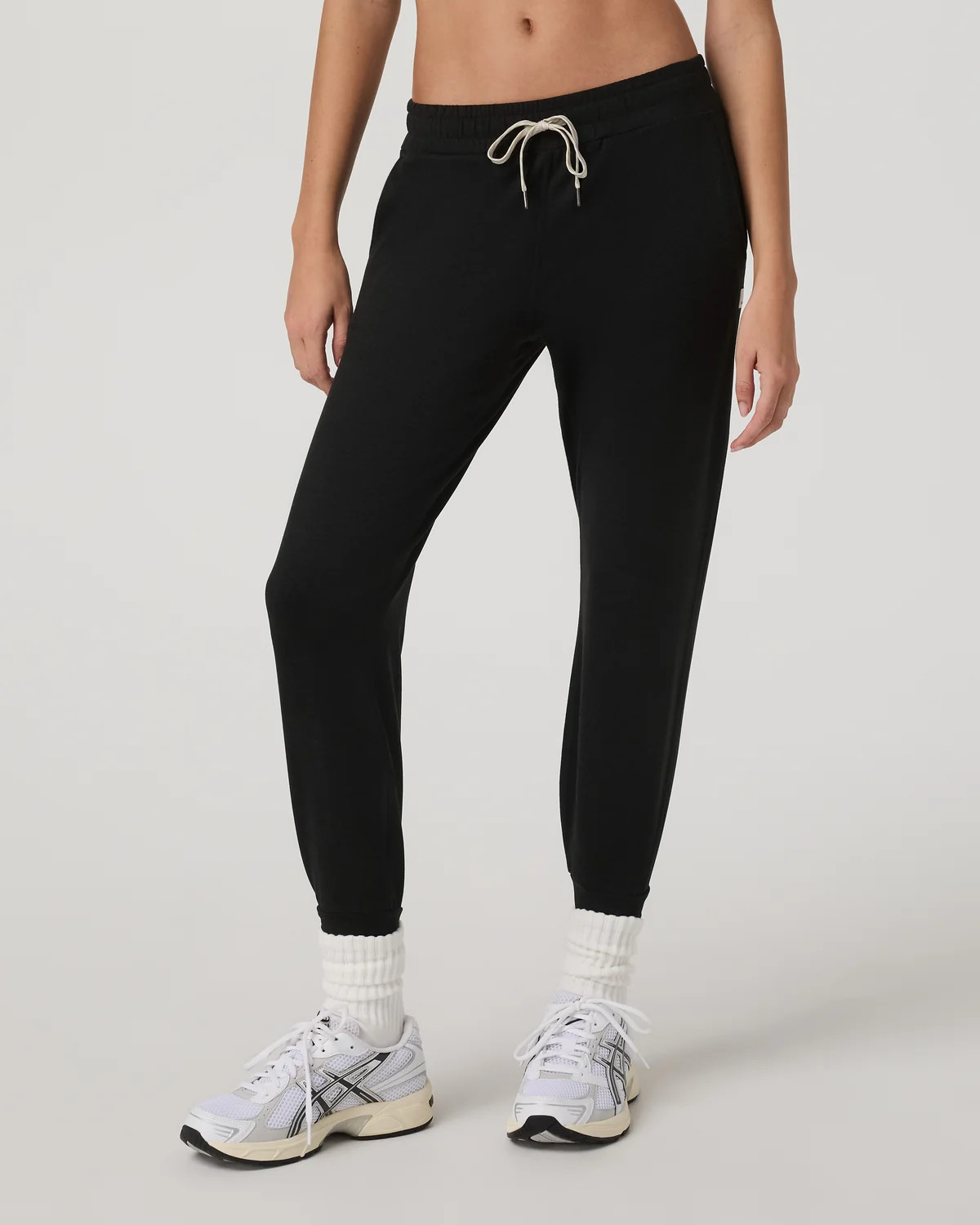 Performance Jogger | Black Heather Sweatpants | Vuori | Vuori Clothing (US & Canada)