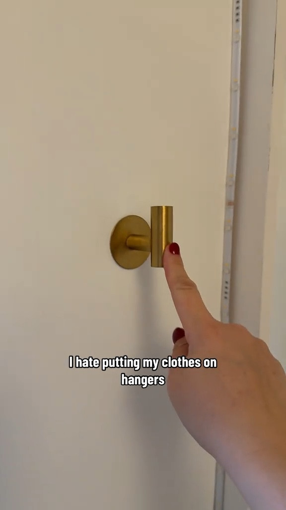 Easy to install adhesive hook #amazonfinds #amazonhome #homehacks #homefinds #home

#LTKHome #LTKVideo