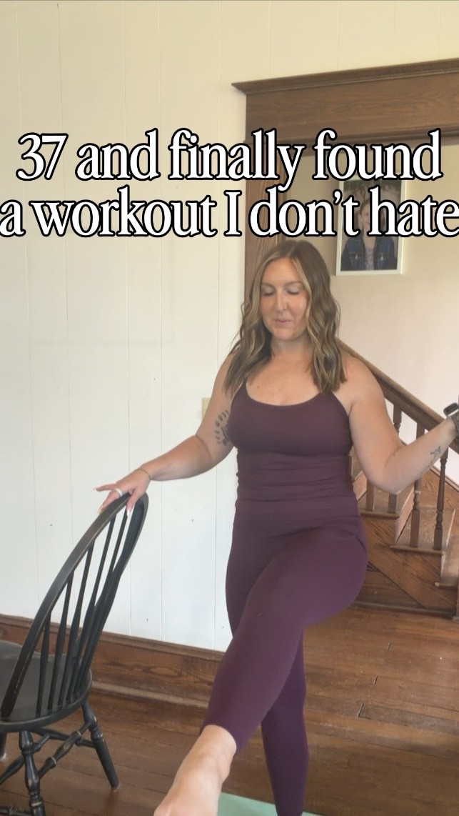 Turns out I don’t hate working out—I just hate workouts that make me dread starting 😂 Barre has officially entered the routine.
