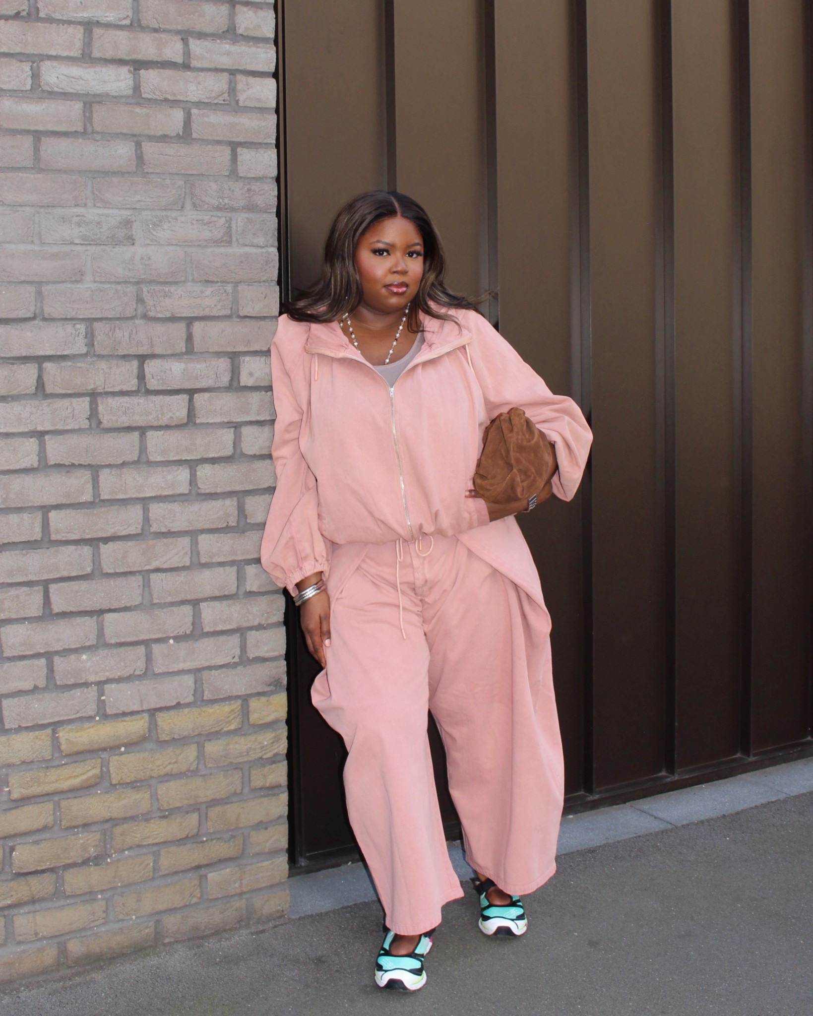 A relaxed fit, obviously! 