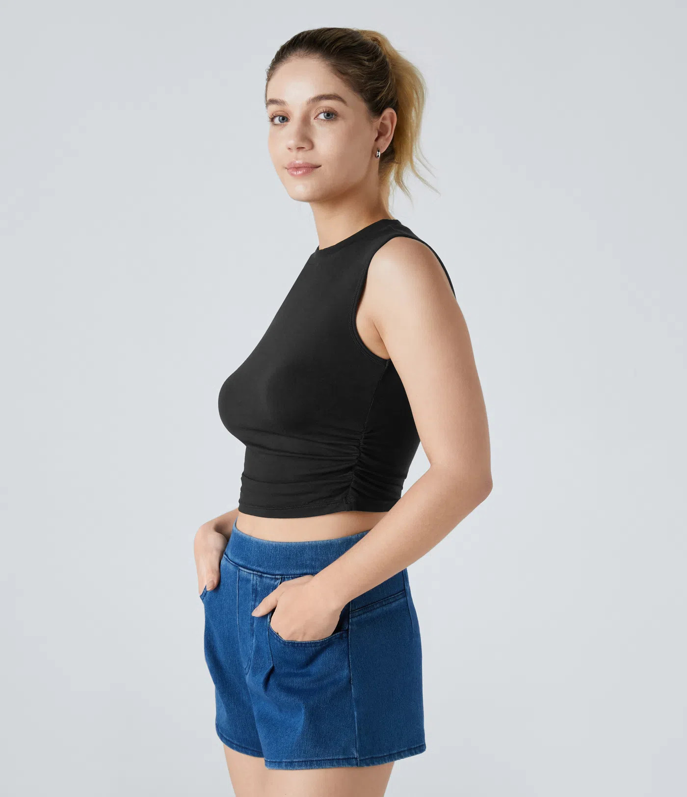 Women’s Round Neck Ruched Skinny Cropped Casual Tank Top - Halara | HALARA