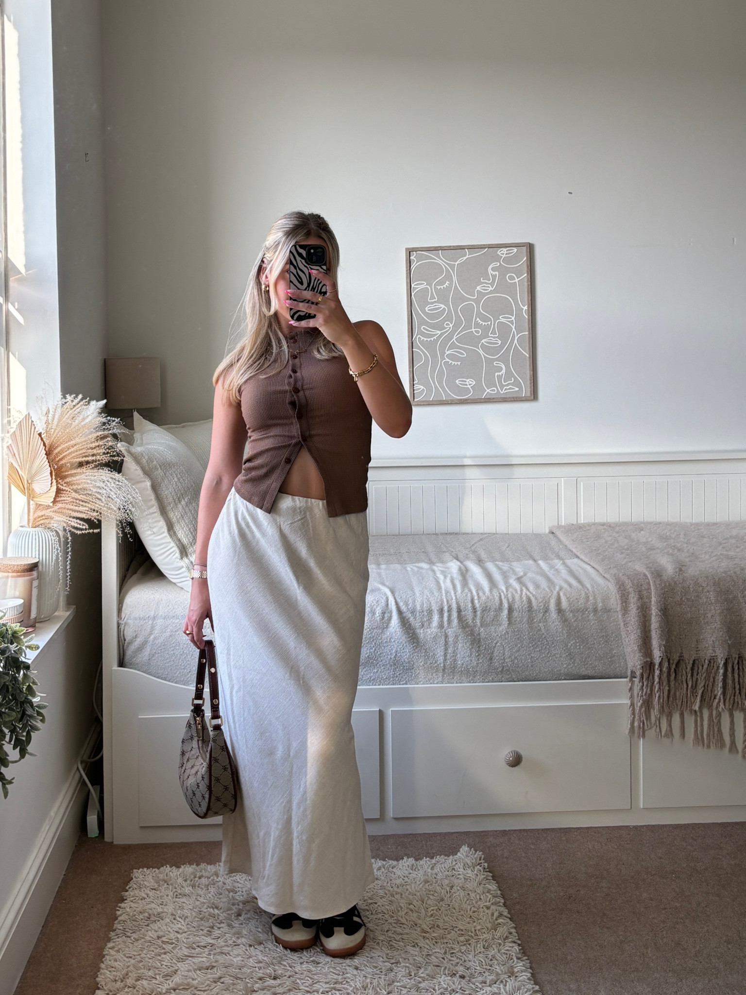 Iinen maxi skirt outfit 🫶🏼

🤍 Stradivarius petite linen look skirt in natural 
🤎 ASOS button tank top in brown 
🤍 Mango 90s shoulder bag 
🤎 Adidas Samba

#LTKuk #LTKshoes #LTKsummer
