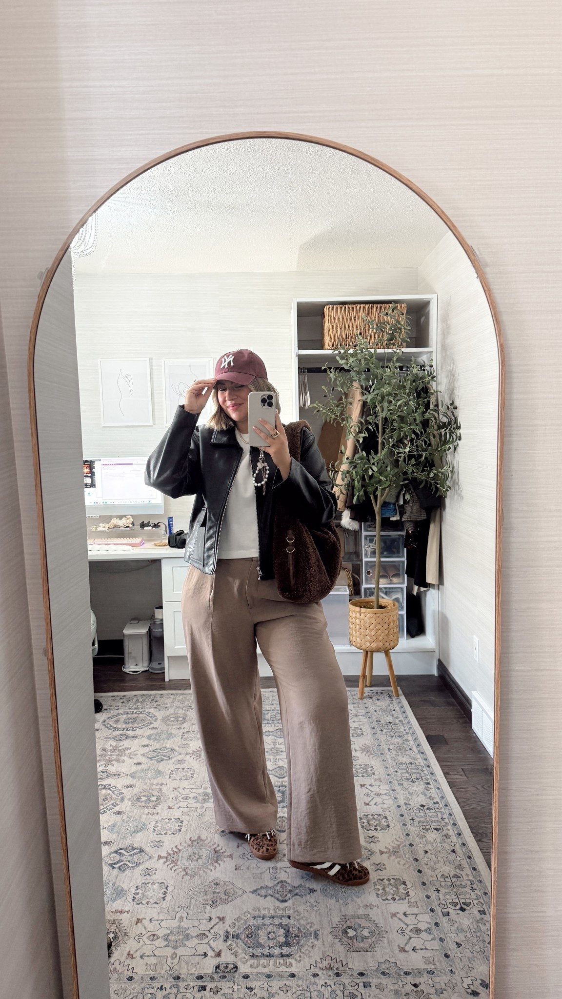 Spring transition outfit inspo! So happy to pull out my fav trousers and leopard shoes for spring!!! 

#LTKsalealert #LTKSeasonal #LTKmidsize