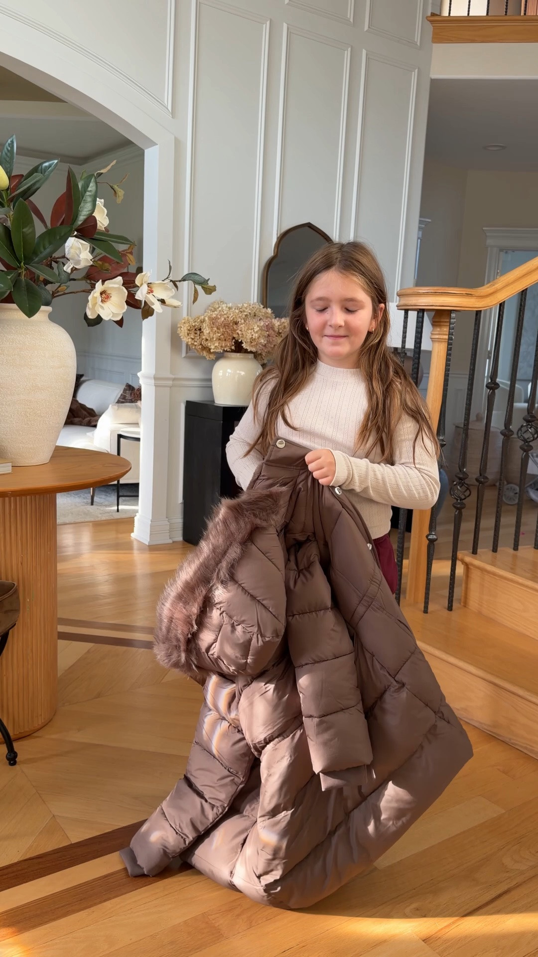@abercrombie kids fall finds 🤎🍂 My 8-year-old’s cozy fall outfit! Obsessed with this puffer jacket with the faux fur hood, comfy pants + sweater.

#AbercrombieKids #KidsFallFashion #GirlsOutfits