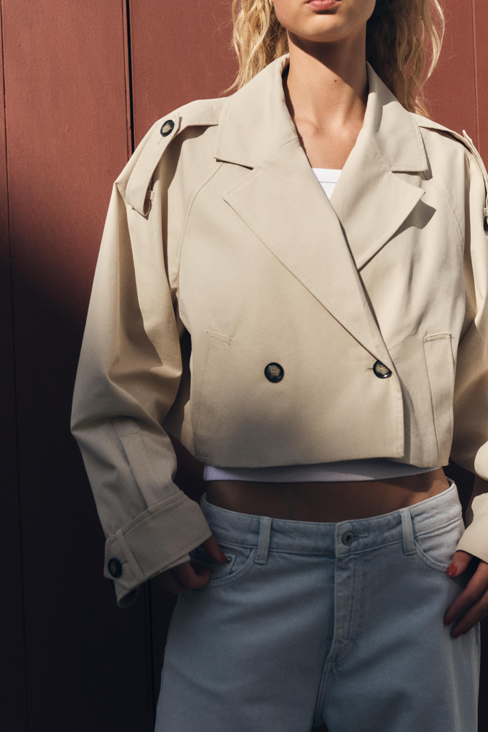 SHORT DOUBLE-BREASTED TRENCH COAT | Zara US