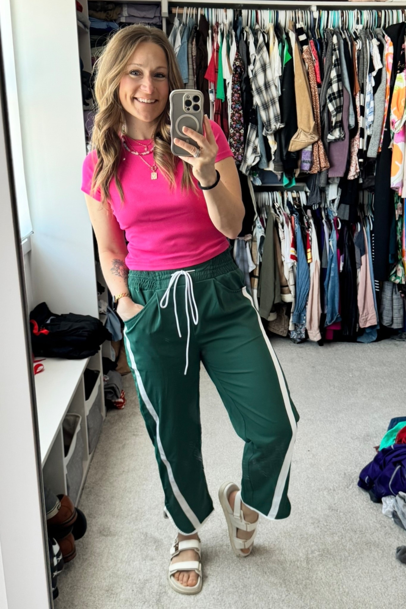 Love these green pants! Perfect for spring! 

#LTKootd