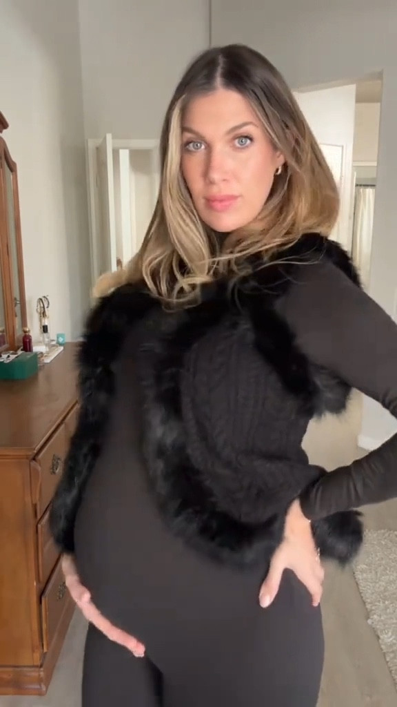 Living in the Penelope Maternity Unitard from @bumpsuit. The material is buttery soft and the fit is super flattering. 10/10 would recommend. #bumpsuit #maternityfashion 

#LTKFamily #LTKBump #LTKBaby
