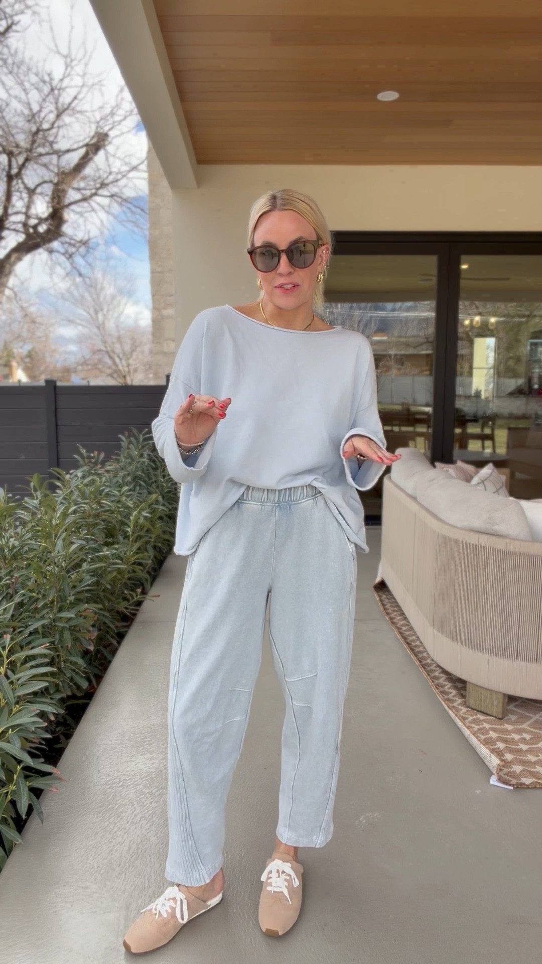 This is the sweater that started the obsession! You can wear these with anything! I wear a size medium! 

#LTKgrwm #LTKdayinmylife #LTKfitnessgoals