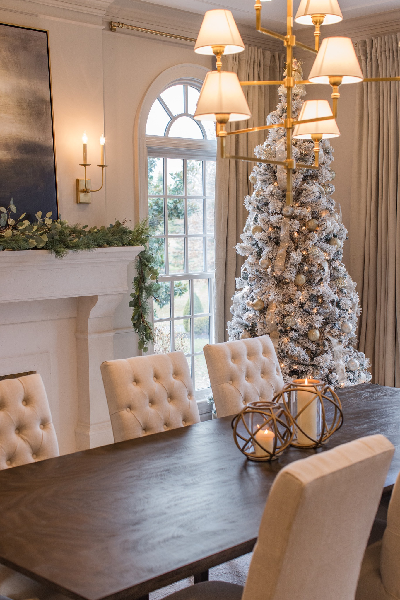 Our dining room has officially been decorated for the holidays! 

#LTKsalealert #LTKHoliday #LTKhome
