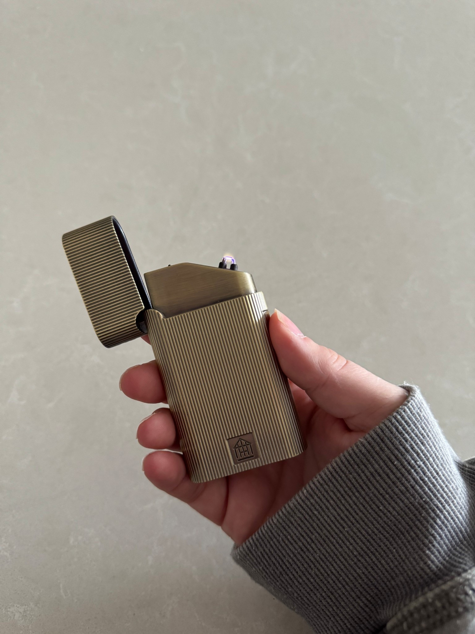 Ribbed Brass Battery Rechargeable Thumb Lighter - Hearth & Hand™ with Magnolia 🎯
+ Rechargeable 
+ Electric 

#LTKHome #LTKSaleAlert