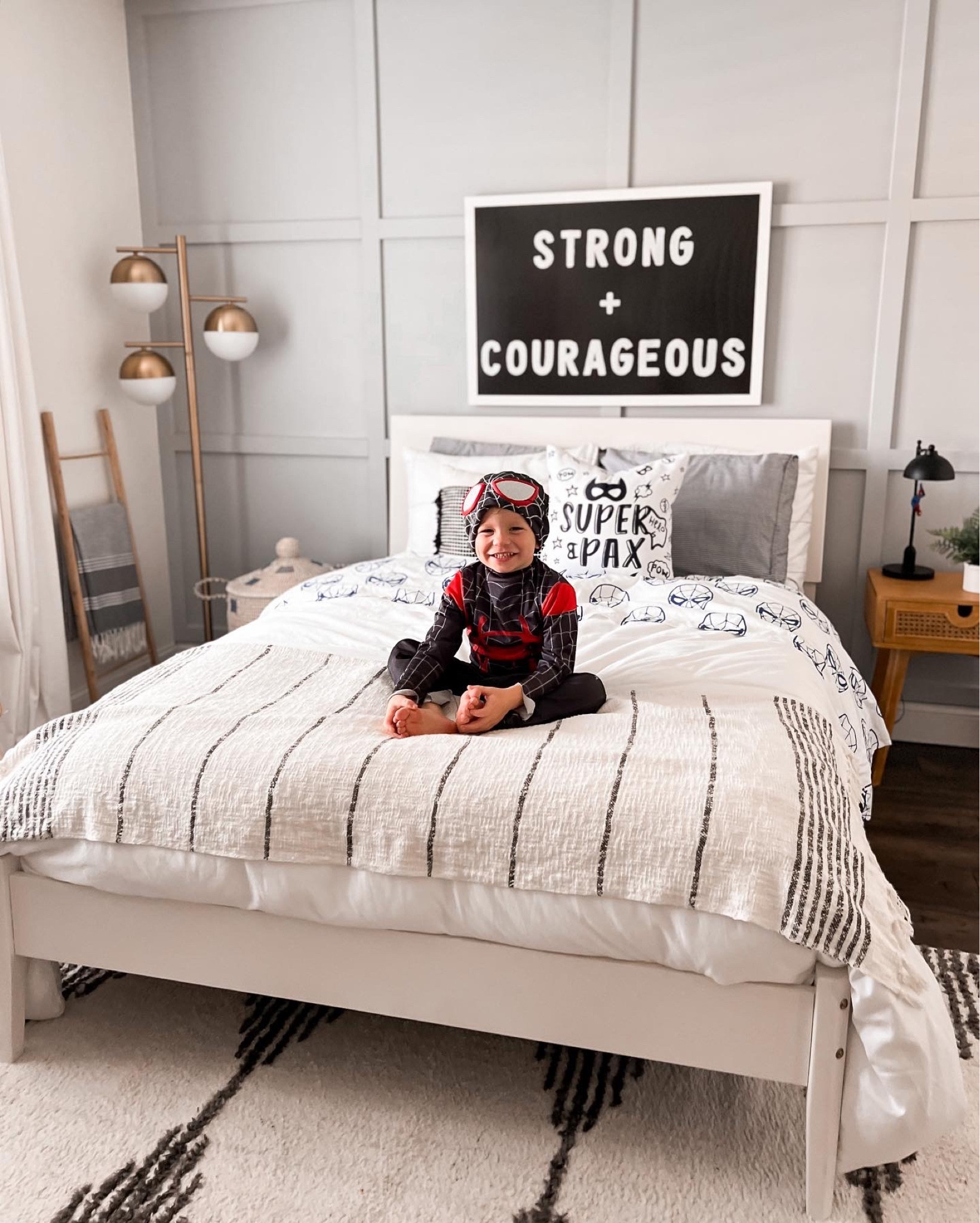 Toddler superhero room! 

Framed flag & throw blanket is from Carly Jean! 

Comforter is Brooklinen. Sheets are from Target but this exact set is unavailable so I found a cute, similar pair!

Lamp is no longer available but I tried to find a similar option!

Dresser is no longer available, but I linked similar options! 