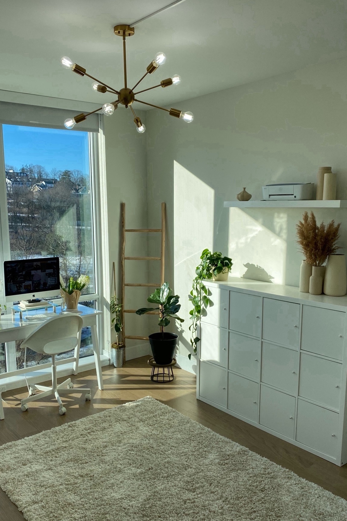 Apartment Office 🤍 #homedecor #office

#LTKhome #LTKHoliday #LTKSeasonal