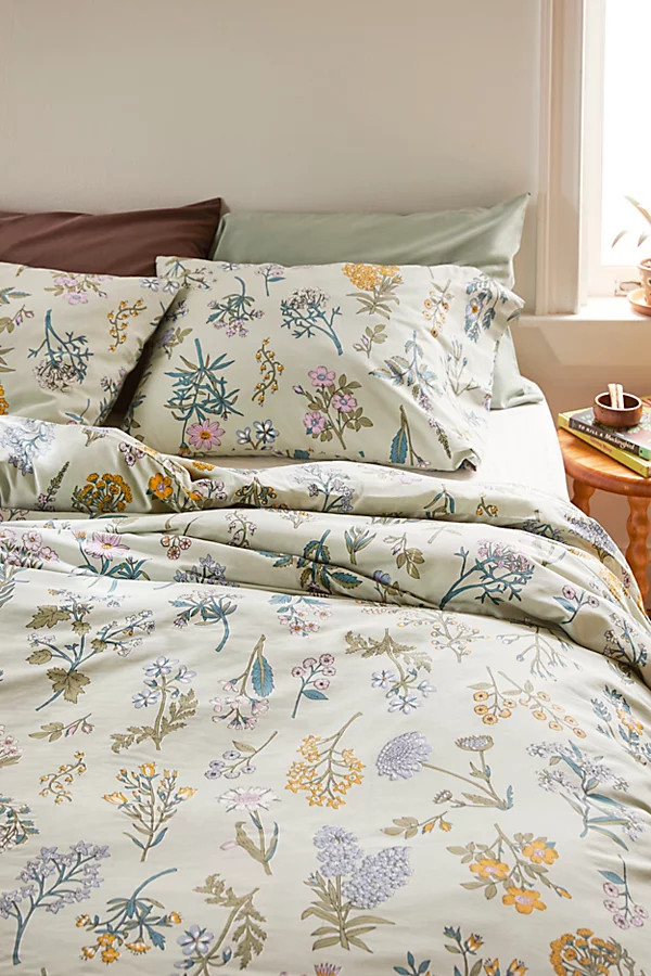 Myla Floral Duvet Set | Urban Outfitters (US and RoW)